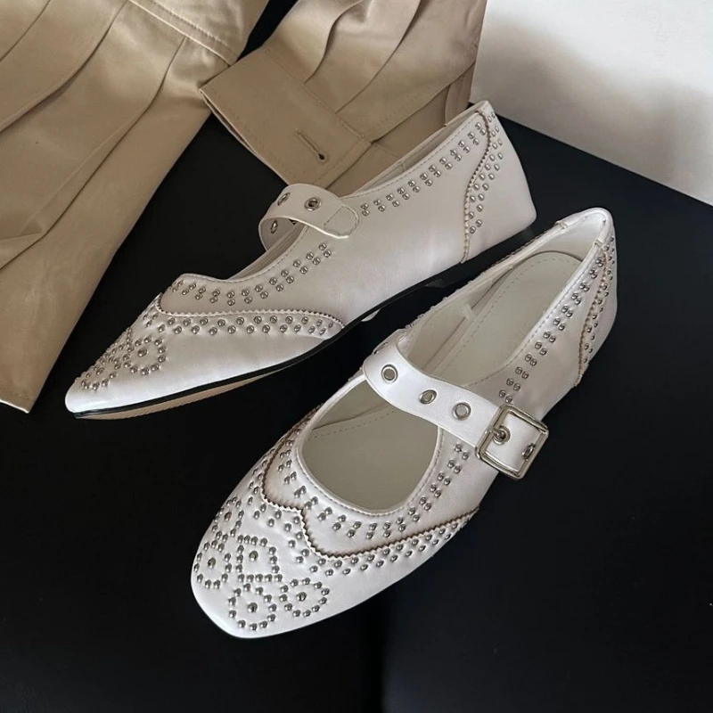 Retro Rivet Buckle Design Flat - Women Shoes Elegant ulasan dan harga