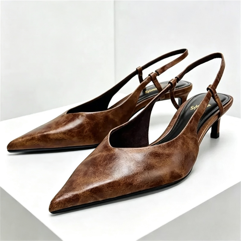 Retro Brown Kitten Heel Design - Women Shoes Brown Colour ulasan dan harga